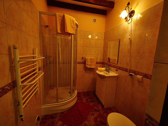 Pod Czarnym Kogutem Bieszczady puhkus mäed ekskursioonid